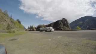 preview picture of video 'freight train in Columbia Gorge, 4k'