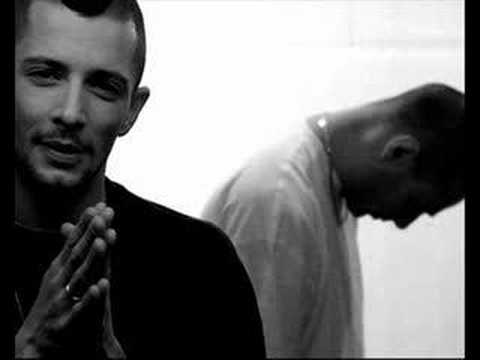 Fabri Fibra FEAT Nesli - Le Ragazze [+TESTO]