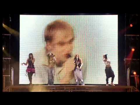 Just Girls feat 4Taste - Viver a Vida Nunca é Demais (Ao Vivo)