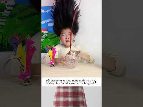 Cô bé sống trong căn nhà vũ trụ bất ổn