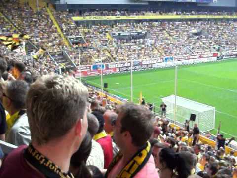 Dynamo Dresden - St.Pauli 29.04.2012 FORZA DYNAMO (einfach geil)