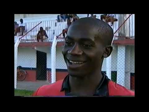 Em 1999, Itaperuna se prepara para enfrentar Flamengo pelo Campeonato Carioca