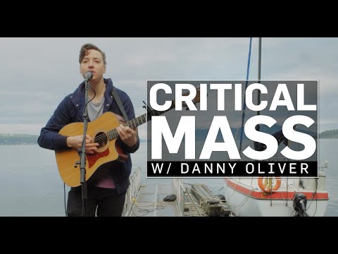 Пример использования педали эффектов TC Helicon Critical Mass