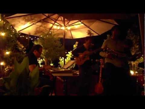 Jorge Estrada - Blue Bossa.mpg