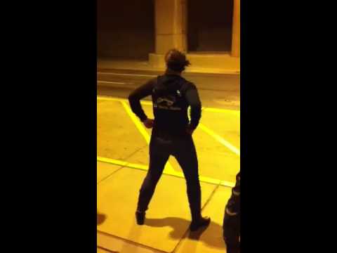 Betty vs Bomb booty dance