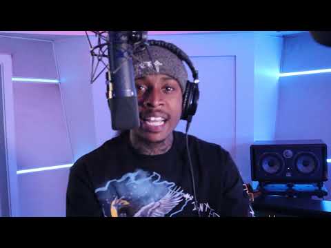 Swervo Flocca - Keeping It P (In The Field One Mic Freestyle)