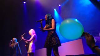 Kids again- Sweet California, Wonder Tour (Escenario Santander)