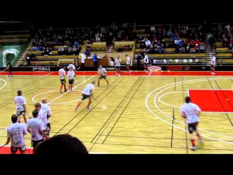 Granlo BK värmer upp inför matchen mot Gävle.