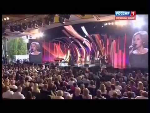 Lara Fabian at New Wave 2014 concert (audio-sync fixed)