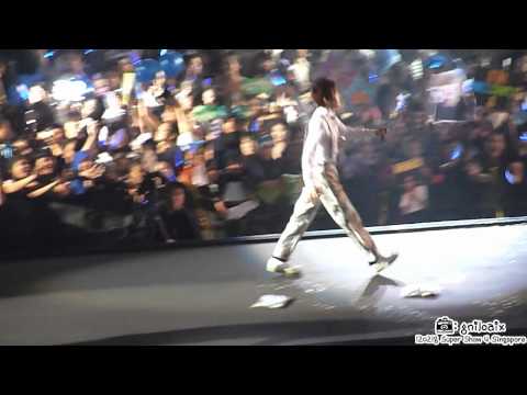 120218 Super Junior SS4 Singapore - White Christmas