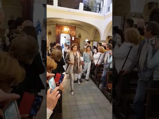 Vídeo relacionado con SHINEOFI Cubierta Santa Comunión Bordada de Poliéster para Vajilla de Comunión para Altar de Iglesia Ceremonias Religiosas y Rituales Sagrados