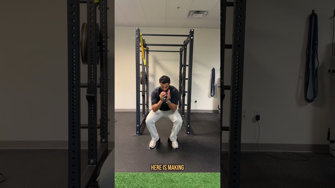 Heel elevated goblet squat - YouTube