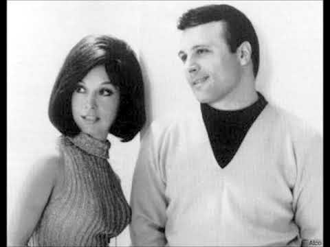 Whispering - Nino Tempo & April Stevens Stereo 1963