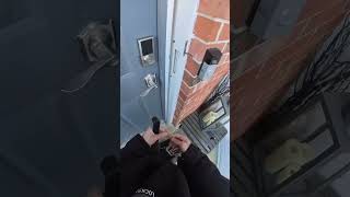 I’m addicted to using bump keys #locksmith #lockpicking #insta360go3