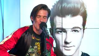 Drake Bell en W Radio