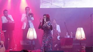 Flor de Amapola - Mon Laferte  (en vivo)  FAOT 2017