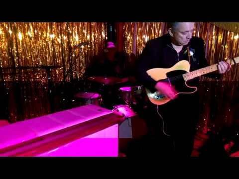 Jimmie Vaughan Playing Gatemouth Brown's 1951 Esquire!