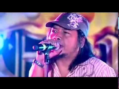 Zaw Win Htut - Gipsy Moe Tein Live! @ Rock N' Roll Night - YouTube.flv