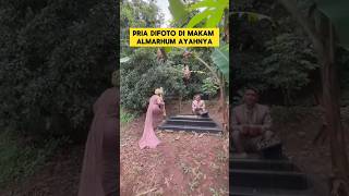 Download lagu A touching moment when the bride asked for a photo at her father's grave ‼️‼️ #wedding #bride #fa... mp3 Download lagu A touching moment when the bride asked for a photo at her father's grave ‼️‼️ #wedding #bride #fa... mp3
