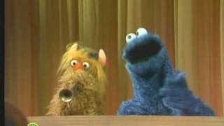 Sesame Street: Google Bugle