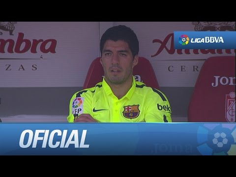 Luis Suárez enfadado por su sustitución