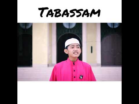 Arti Dari Lirik Lagu Tabassam - Arsia Lirik