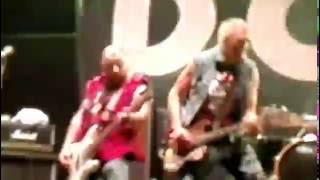 08. D.O.A. - World War 3; Already Dead; 2+2 - Fest Pod Parou 2016