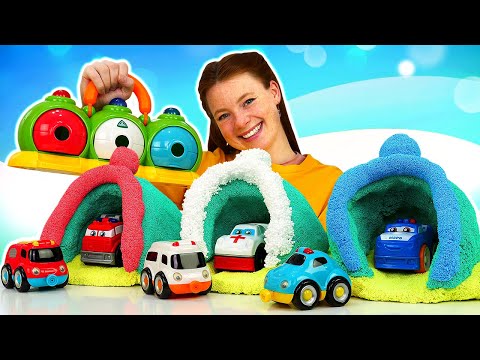 Play Doh Schule mit Irene. Wir machen eine große Garage. Knete Video für Kinder