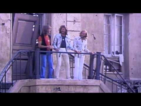 Stayin' Alive In The Wall Pink Floyd vs Bee Gees