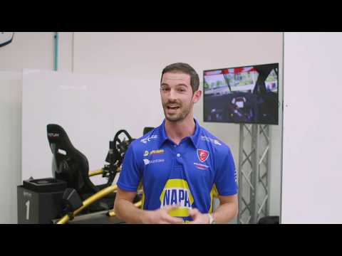 Rossi & Hinchcliffe prepare for Bathurst on WAU Motum Sim