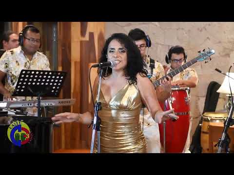 CALLE 3 LA SONORA "MI BOMBÓN" (En Directo)