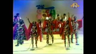 C J  and Co  -  Devil's Gun . HD