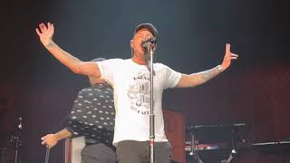 OneRepublic - Future Looks Good/If I Lose Myself (live at Forest National, Brussels 20.04.2022)