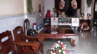 preview picture of video 'Typical Middle Class Cambodian Home - Suong, Cambodia 2013'