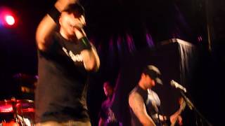 HATEBREED&#39;S &#39;Indivisible&#39; at Mr. Small&#39;s Theatre 002
