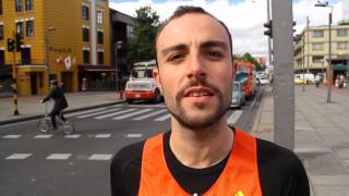 preview picture of video 'Juan Pablo Calviño en la Media Maratón de Bogotá 2012'