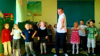 preview picture of video 'Taniec do hymnu EURO 2012 - 6 latki - Przedszkole w Puchaczowie - Koko koko Euro Spoko'