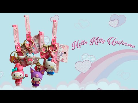 thumbnail video image 2 of Llavero Cinamonroll Sanrio con uniforme original, 2 of 5