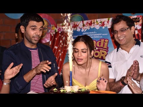 download lagu mp3 mp4 Shaadi Me Jarur Aana Cast, download lagu Shaadi Me Jarur Aana Cast gratis, unduh video klip Shaadi Me Jarur Aana Cast