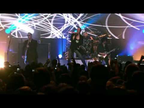 download lagu mp3 mp4 Stone Temple Pilots Live Dvd, download lagu Stone Temple Pilots Live Dvd gratis, unduh video klip Stone Temple Pilots Live Dvd