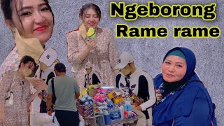 Download lagu Turns out it’s better to do the monthly grocery shopping together… #eps41 mp3