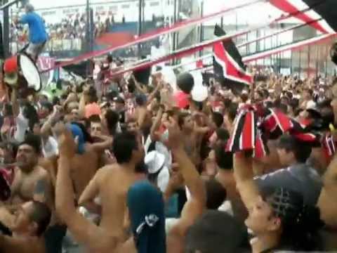 "CHACA DE FIESTA â™¥ Locales en victoria.." Barra: La Famosa Banda de San Martin &bull; Club: Chacarita Juniors