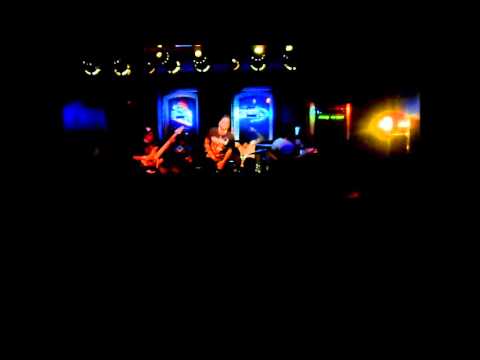 Delusions of Grandeur -- Gangnam Style / Humdinger Introduction