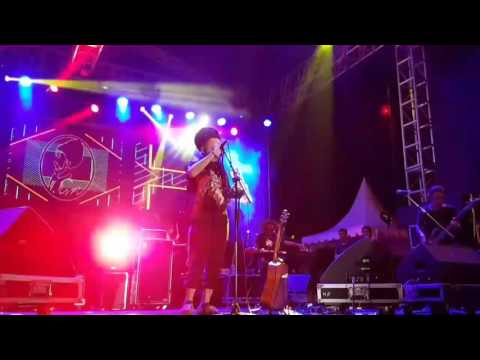 Java - Start a Fyah - Emansipasi : Ras Muhamad & the Easy Skankin live in Indramayu May 2017