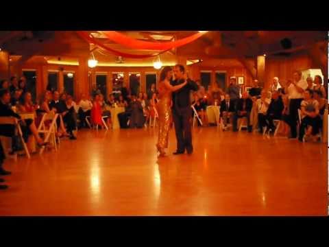  Giselle Anne  and  Gustavo Naveira  are  dancing  to  the  tango  "  El Acomodo  "