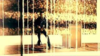 Mellowdrone -  Fashionably uninvited