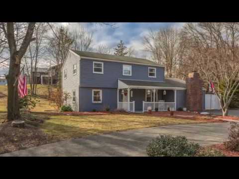 50 Russell St, Peabody MA - Michele Meadows - Tel 617-968-1884