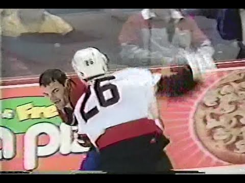 Andre Roy vs Gino Odjick & Odjick scores on Patrick Lalime