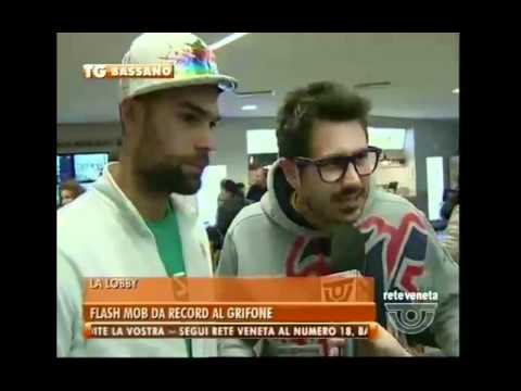 Flash Mob Sweet Devils feat La Lobby Servizio TG Bassano Rete Veneta