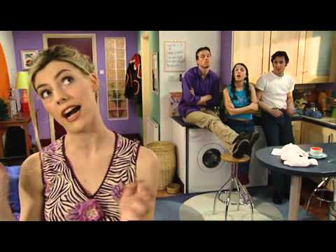 Learn Spanish with Extra in Spanish 04 [Subtitle] - Sam busca un trabajo